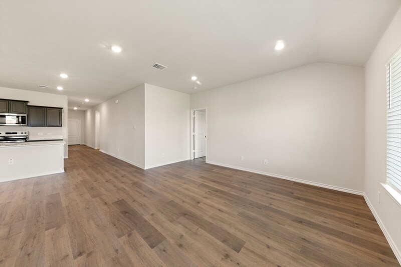 6301 Surfside Dr - Interior
